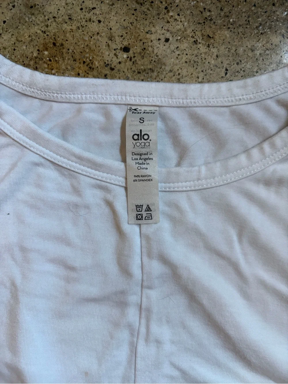 ALO Yoga Cover Tank White Twist-Front Crop Tank